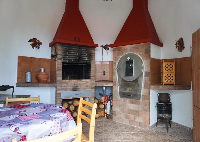 펜션 Eco House In Unique Environment 라오로타바